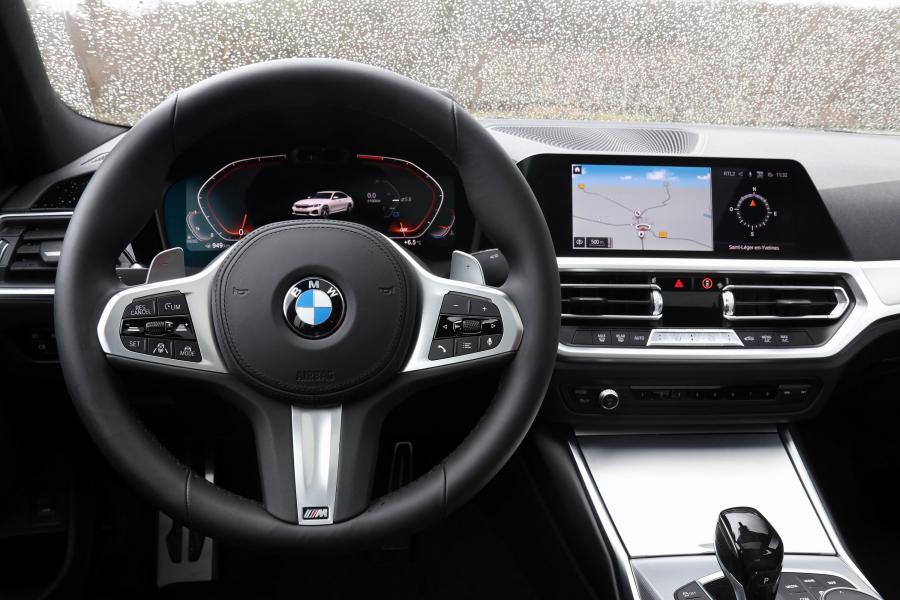 Торпедо BMW 320d M Sport (G20) 2019 года  (WW) (фото 30 из 40)